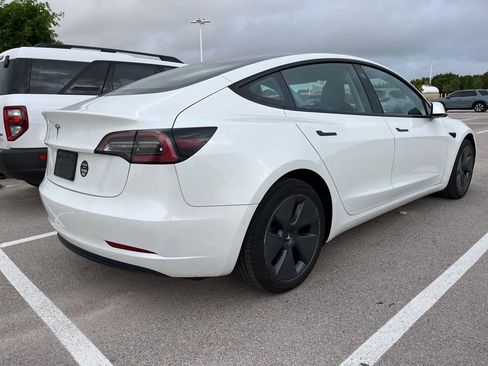Used 2022 Tesla Model 3 image 3