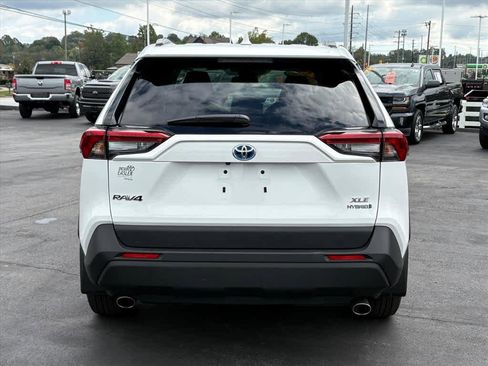 Used 2024 Toyota RAV4 XLE image 29