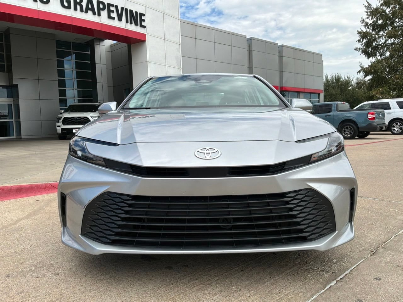 Used 2026 Toyota Camry LE FWD image 3