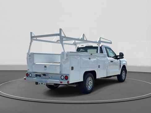 New 2025 Ford F350 XL w/ XL Chrome Package image 5