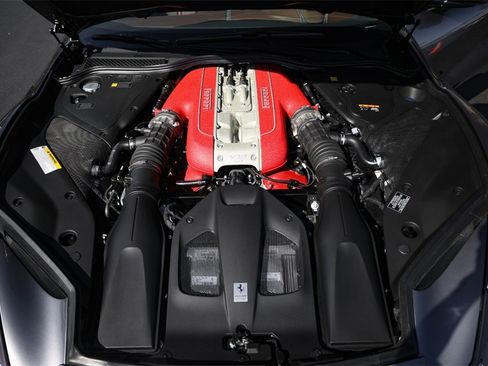 Certified 2022 Ferrari 812 GTS image 21