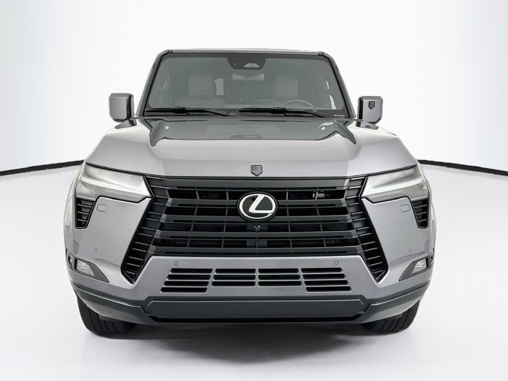 Used 2026 Lexus GX 550 w/ Cold Area Package AWD/4WD image 2