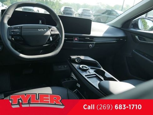 New 2025 Kia EV6 Light w/ Light LR Technology Package image 42