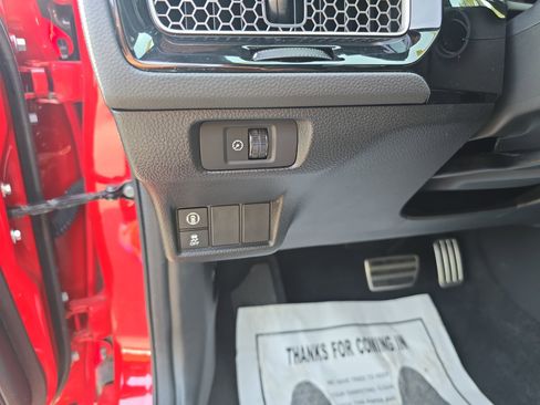 Used 2024 Honda Civic Sport image 30