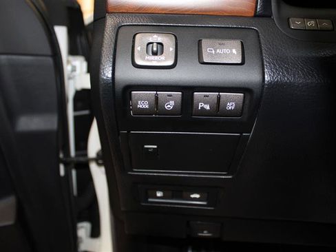 Used 2011 Lexus LS 460 image 29