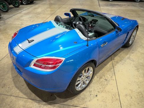Used 2009 Saturn Sky Hydro Blue RWD image 16