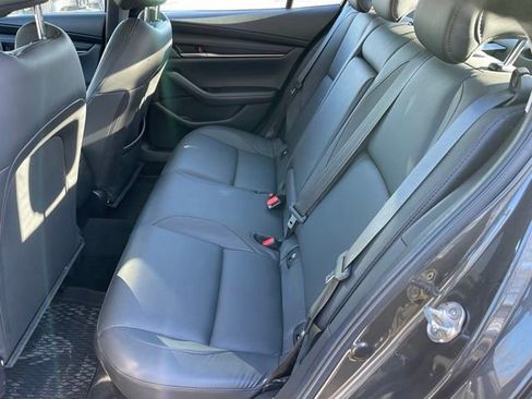 Used 2024 MAZDA MAZDA3 s FWD image 7