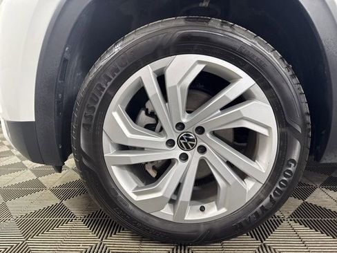 Used 2023 Volkswagen Atlas SE w/ Panoramic Sunroof Package AWD/4WD image 10