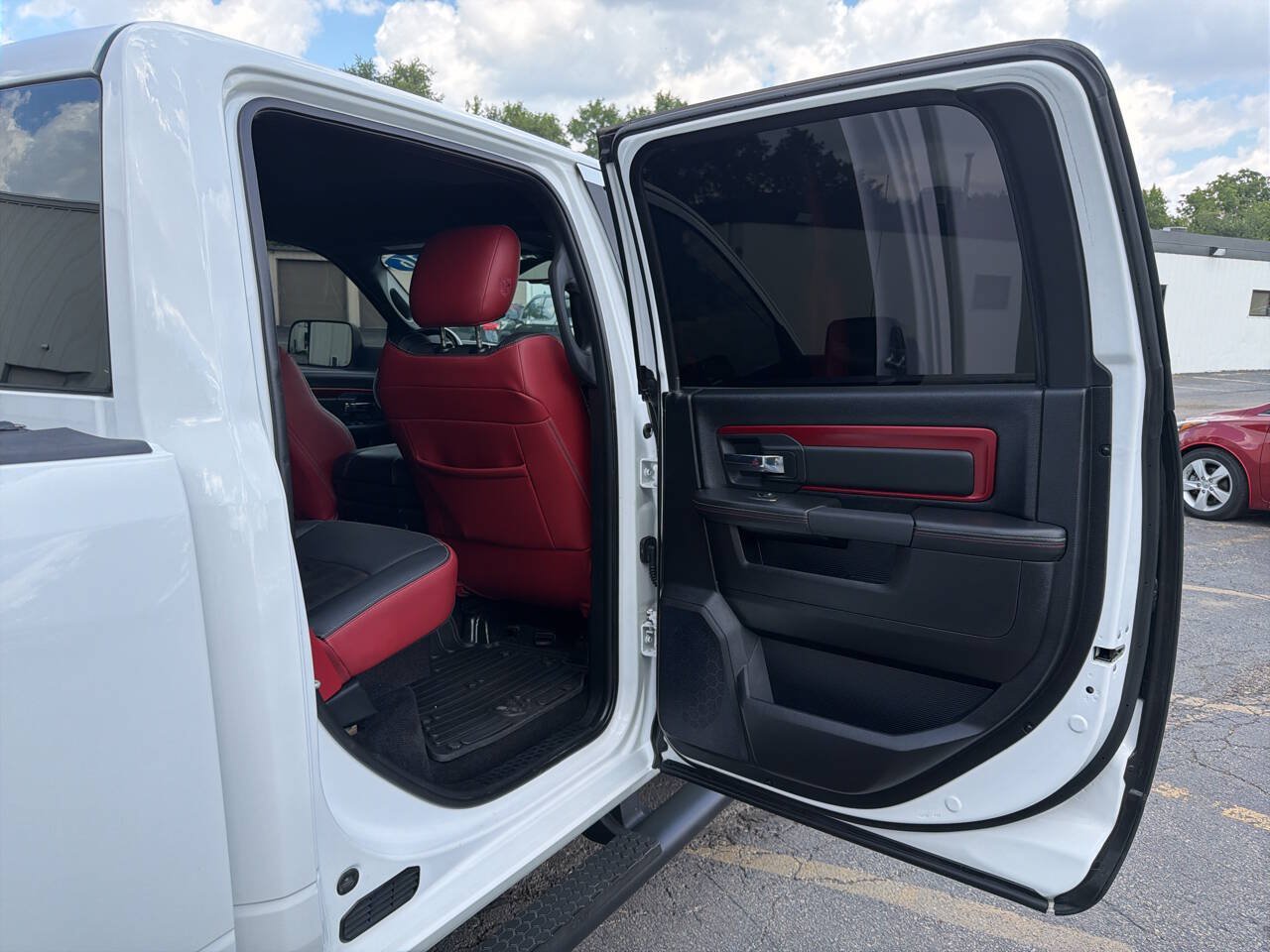 Used 2016 RAM 1500 Rebel w/ Luxury Group AWD/4WD image 32