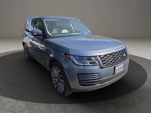 Used 2019 Land Rover Range Rover HSE image 2
