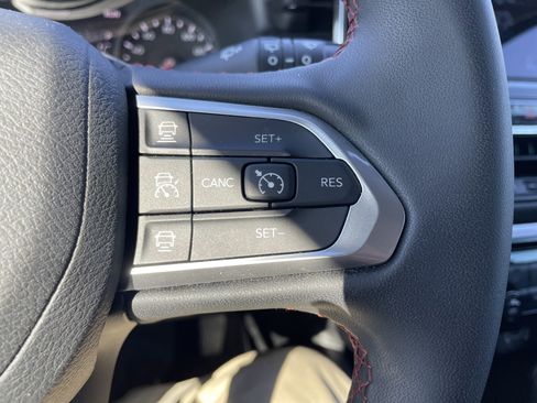 Used 2022 Jeep Compass Trailhawk w/ Trailer Tow Group image 21