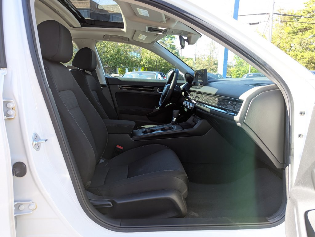 Used 2024 Honda Civic EX image 32