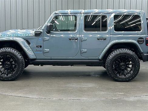 Used 2024 Jeep Wrangler Unlimited Rubicon 4xe image 2
