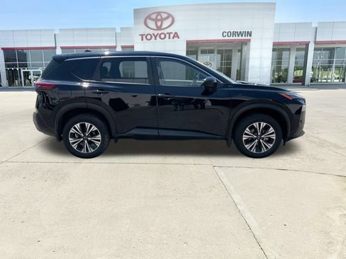 Used 2023 Nissan Rogue SV AWD/4WD image 6