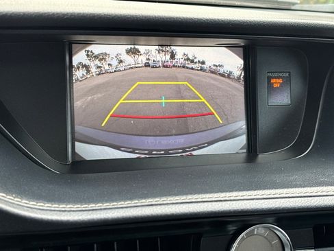 Used 2018 Lexus ES 350 w/ Navigation System Package image 18