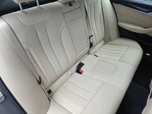 Used 2021 BMW 530i RWD image 26