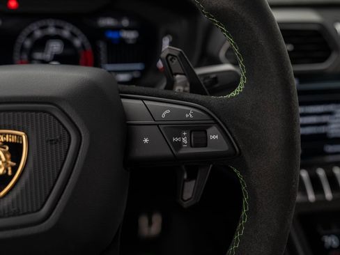 Used 2024 Lamborghini Urus Performante image 30