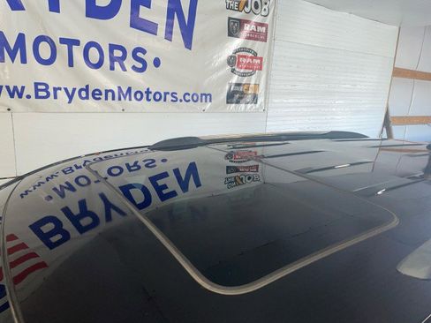 Used 2013 Jeep Grand Cherokee Laredo image 30