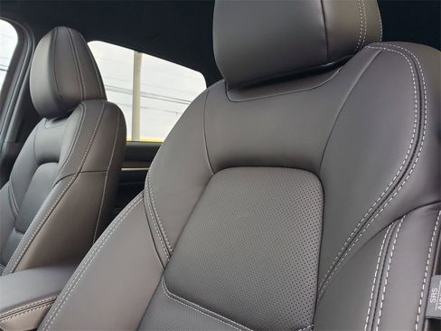New 2025 MAZDA CX-5 Signature image 12