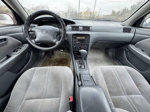 Used 2001 Toyota Camry CE image 7