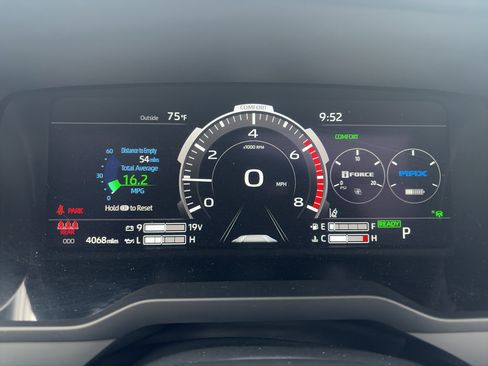 Certified 2026 Toyota Tundra Capstone AWD/4WD image 25
