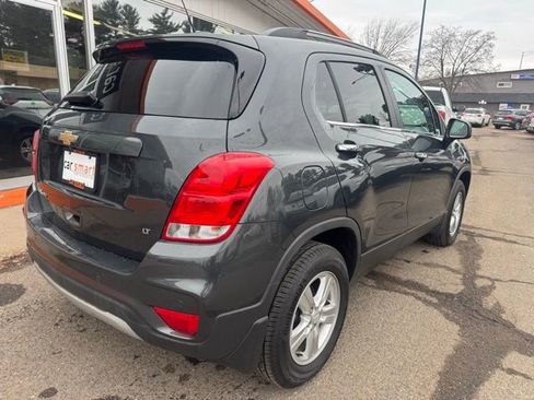 Used 2018 Chevrolet Trax LT w/ Sun & Sound Package image 7