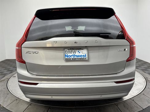 Used 2023 Volvo XC90 B5 Core w/ Protection Package Premier image 15