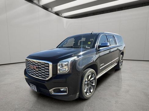 Used 2019 GMC Yukon XL Denali w/ Denali Ultimate Package AWD/4WD image 1