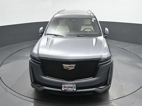 Used 2021 Cadillac Escalade ESV Sport w/ Driver Assist Tech Package AWD/4WD image 35