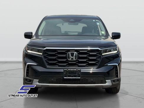 Used 2025 Honda Pilot EX-L image 2