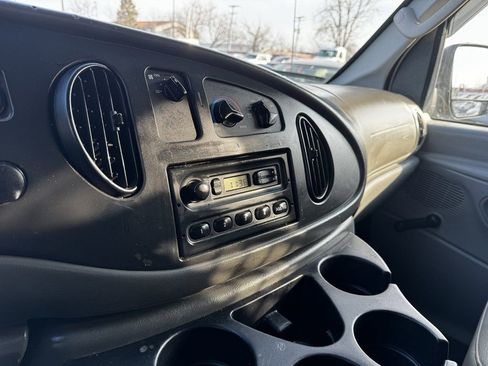 Used 2008 Ford E-250 and Econoline 250 image 11