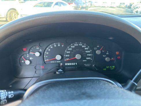 Used 2003 Ford Explorer XLT image 27