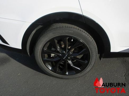 Used 2022 Kia Sorento SX image 4