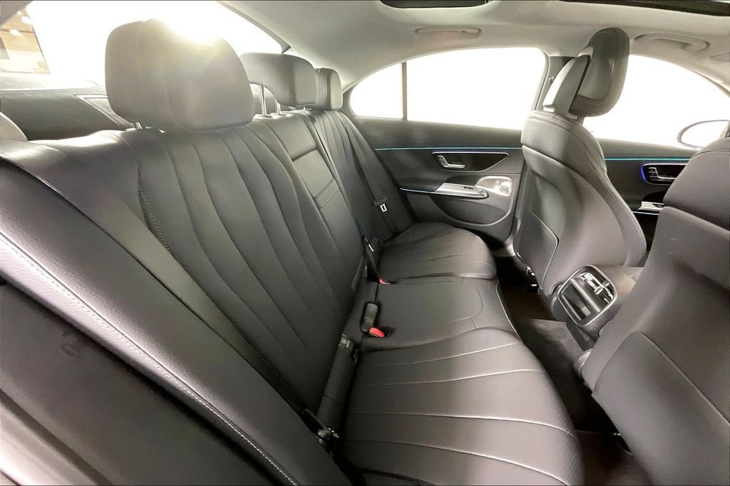 Used 2026 Mercedes-Benz E 350 4MATIC Sedan image 19