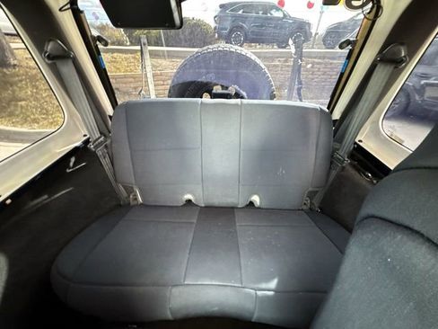 Used 2004 Jeep Wrangler X w/ Columbia Edition Group image 22
