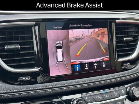 Used 2020 Chrysler Pacifica Limited w/ Quick Order Package 27H Red S image 10