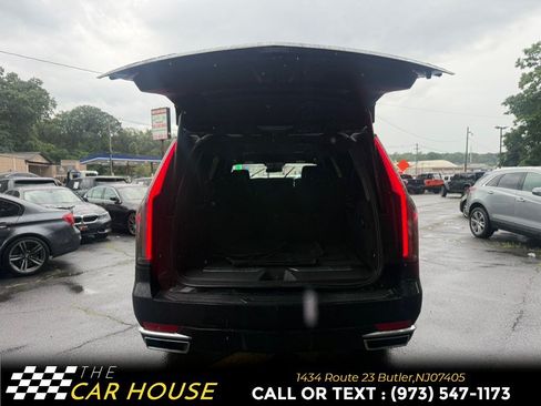 Used 2023 Cadillac Escalade ESV Luxury AWD/4WD image 16