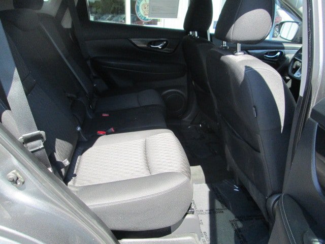 Used 2020 Nissan Rogue SV AWD/4WD image 14