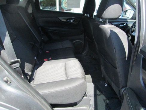 Used 2020 Nissan Rogue SV AWD/4WD image 14