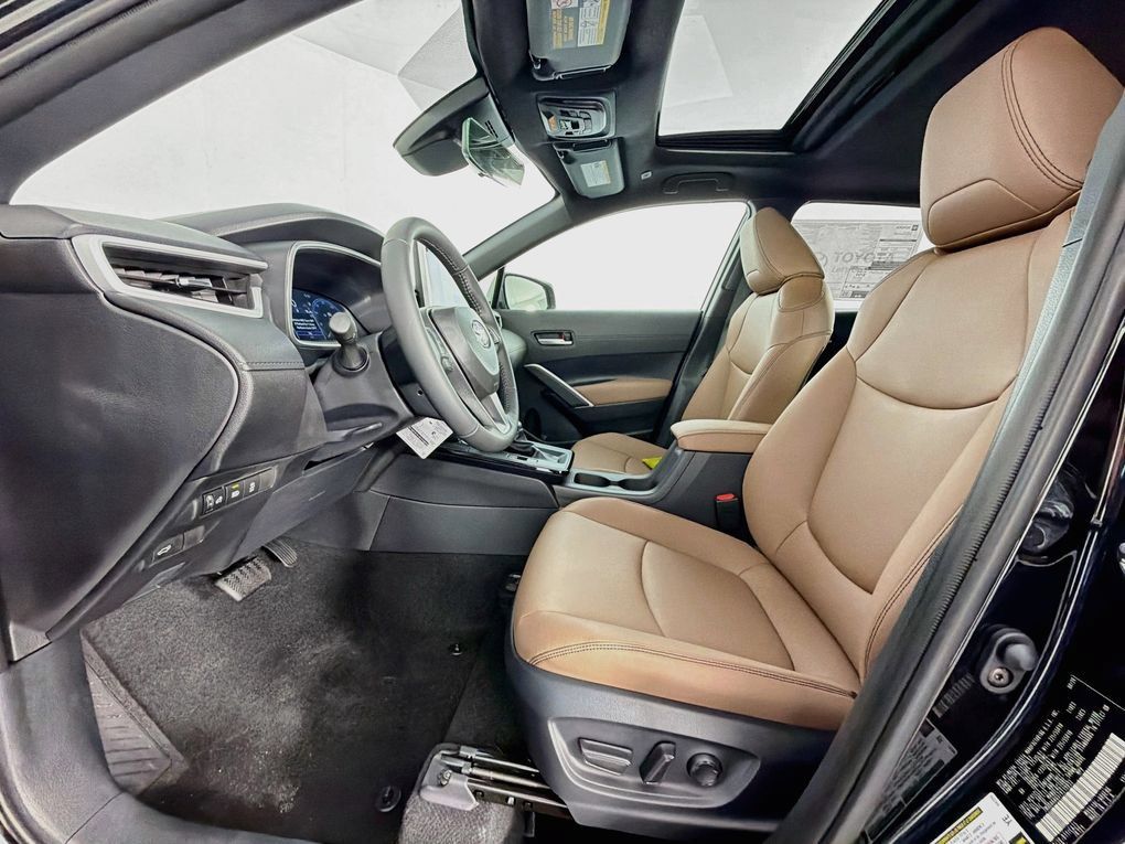 New 2026 Toyota Corolla Cross XLE w/ Convenience Package FWD image 11