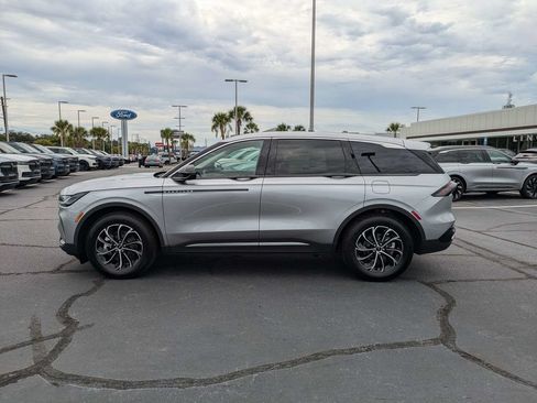 New 2026 Lincoln Nautilus Premier AWD/4WD image 7