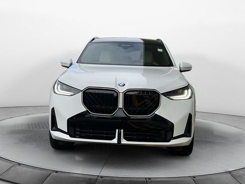 New 2026 BMW X3 xDrive30 w/ Premium Package image 2