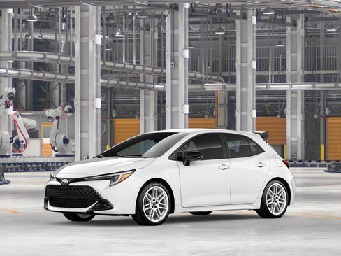 New 2026 Toyota Corolla SE FWD image 2