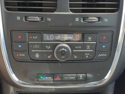 Used 2019 Dodge Grand Caravan GT FWD image 20