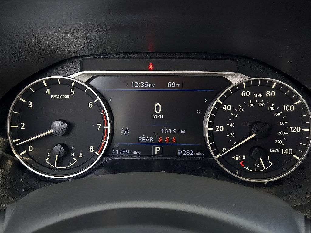 Used 2025 Nissan Altima 2.5 SR w/ SR Premium Package FWD image 18