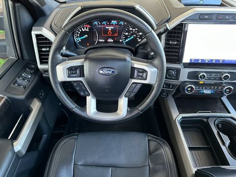 Certified 2022 Ford F250 Lariat w/ Tremor Off-Road Package AWD/4WD image 13