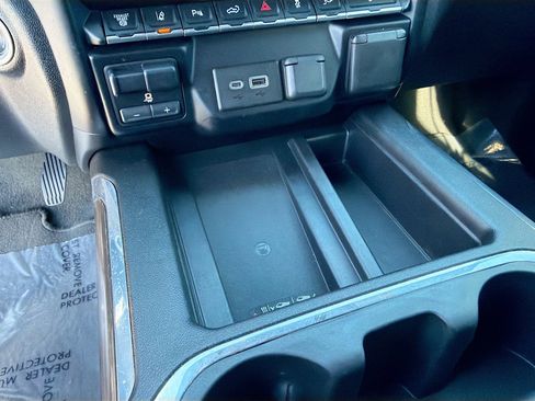 Used 2020 Chevrolet Silverado 2500 High Country w/ Z71 Off-Road Package image 28