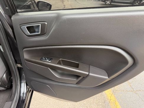 Used 2015 Ford Fiesta SE FWD image 15