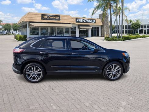 Used 2021 Ford Edge Titanium image 8
