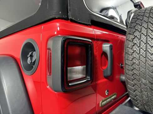 Used 2020 Jeep Wrangler Unlimited Sport image 30